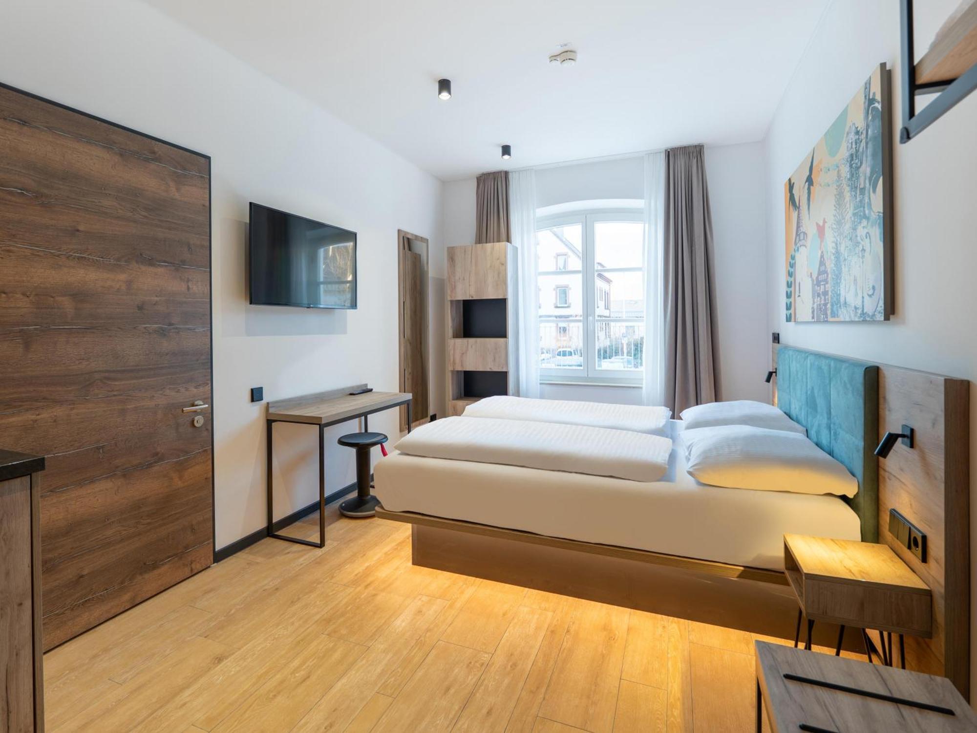 B&B Hotel Albstadt-Hbf ภายนอก รูปภาพ