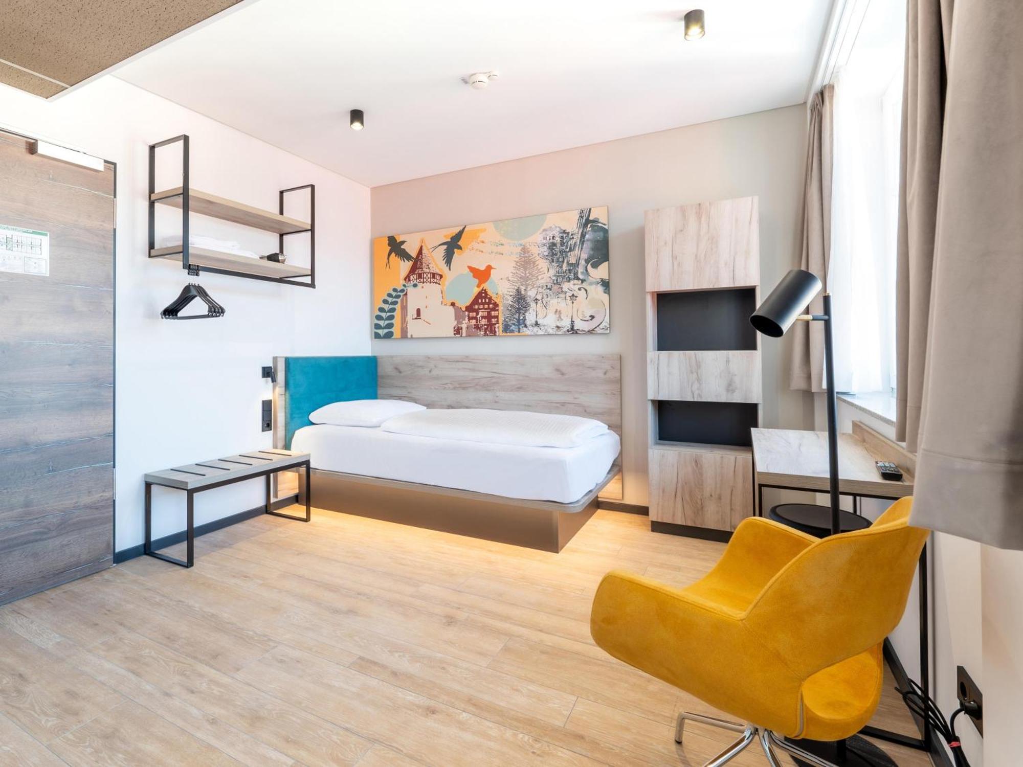 B&B Hotel Albstadt-Hbf ภายนอก รูปภาพ