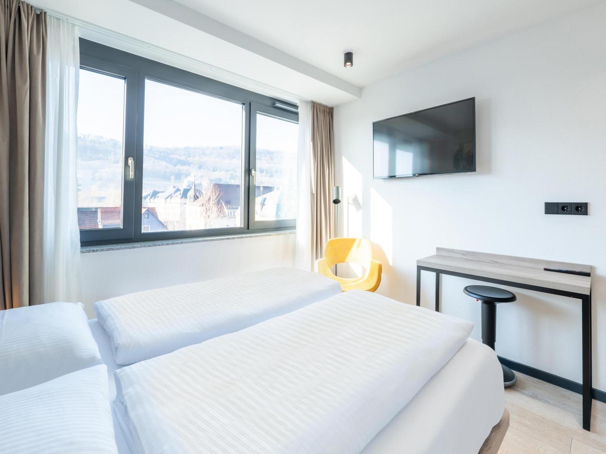 B&B Hotel Albstadt-Hbf ภายนอก รูปภาพ